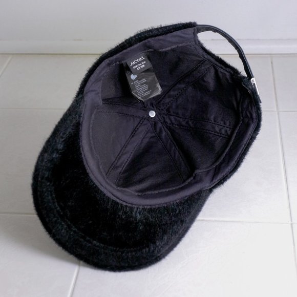 Faux fur cap - Picture 3 of 5